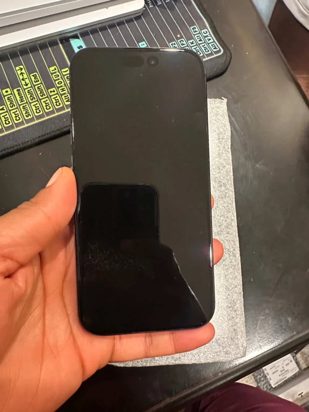 Apple iPhone 15 pro unlocked 128 gb Black Titanium- 100%